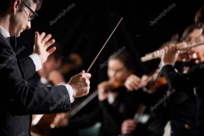 Ensemble orchestrale durante un concerto